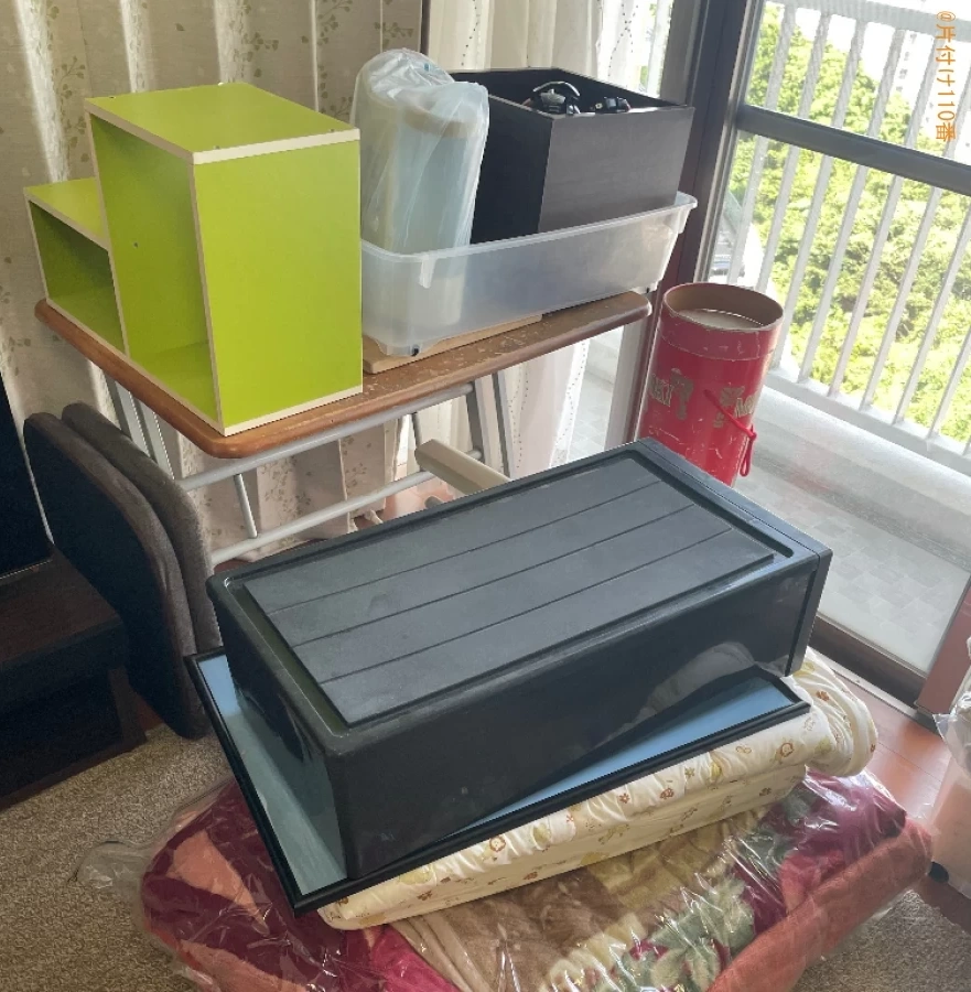 エアコン、椅子、テーブル、布団、カラーボックス等の回収・処分